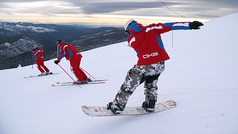 Scuola Sci Montegomito